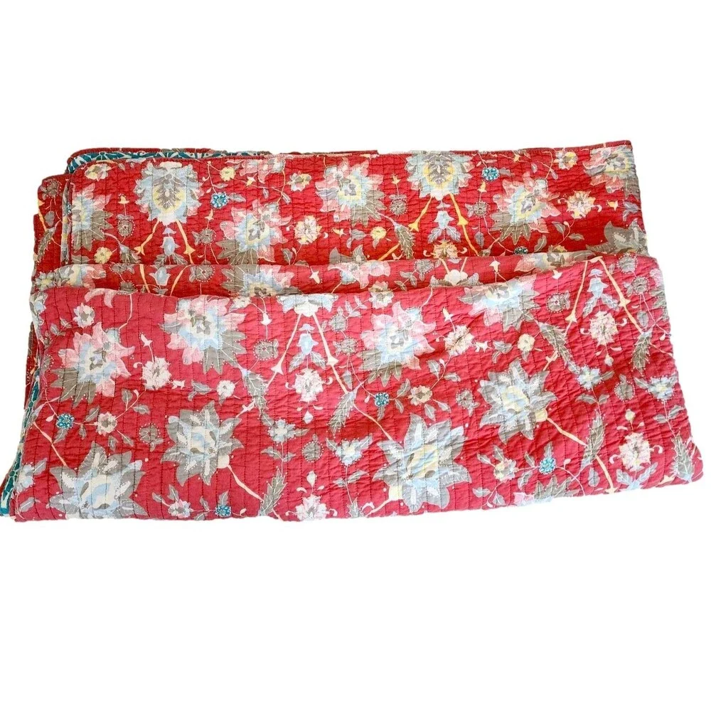 Pottery Barn Quilt / Coverlet / Blanket in Bold Colors & Contrast - 84
